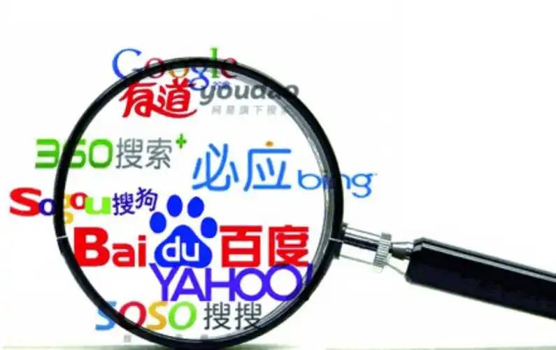 老头乐逆行撞上劳斯莱斯